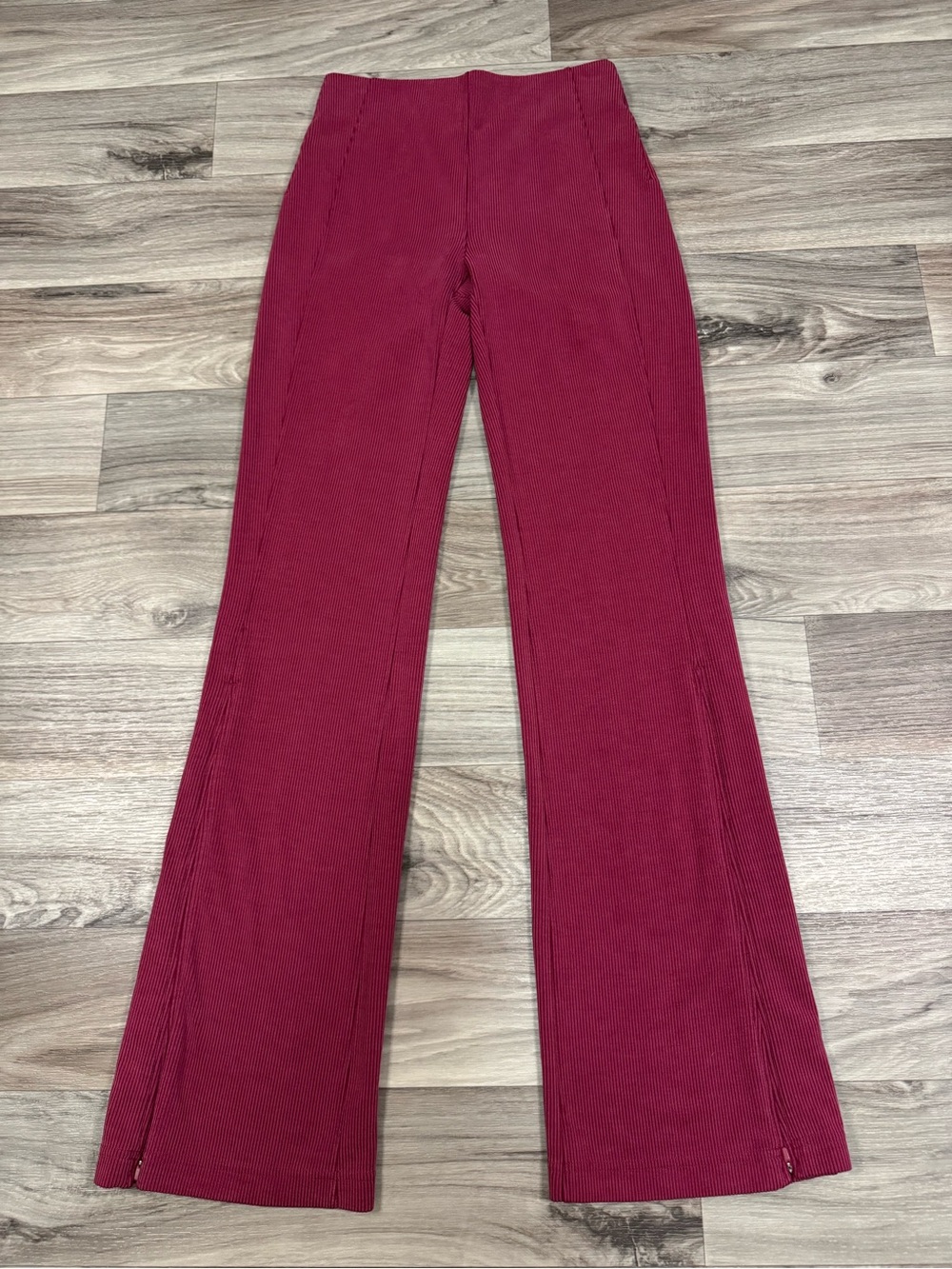 Lululemon Brushed Softstreme Ribbed Zip Flared Pant 32.5" Pomegranate Sz 4